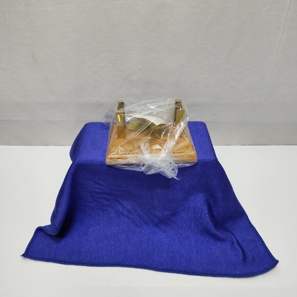 OLEE Oak & Brass Business Card Holder Presentation Stand Brass Name Plate NWOT - Picture 6 of 10